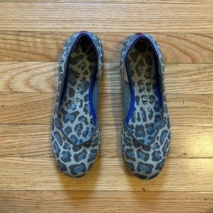 Rothy’s Round Toe Flats Gray/Blue Leopard print Size 8 Women’s